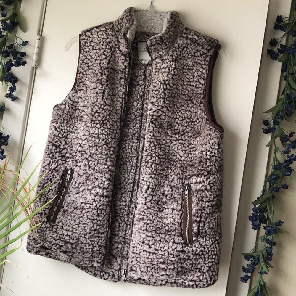 EUC Thread & Supply Sherpa Fleece vest